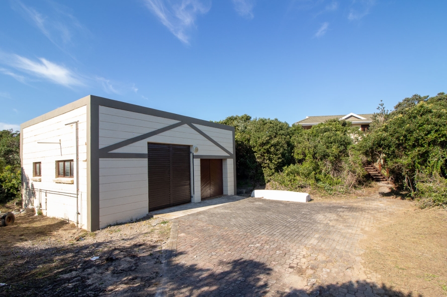 4 Bedroom Property for Sale in West Beach Eastern Cape